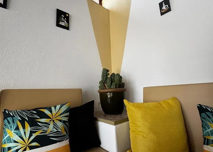 Holiday home Privada Con Jardin,2 *